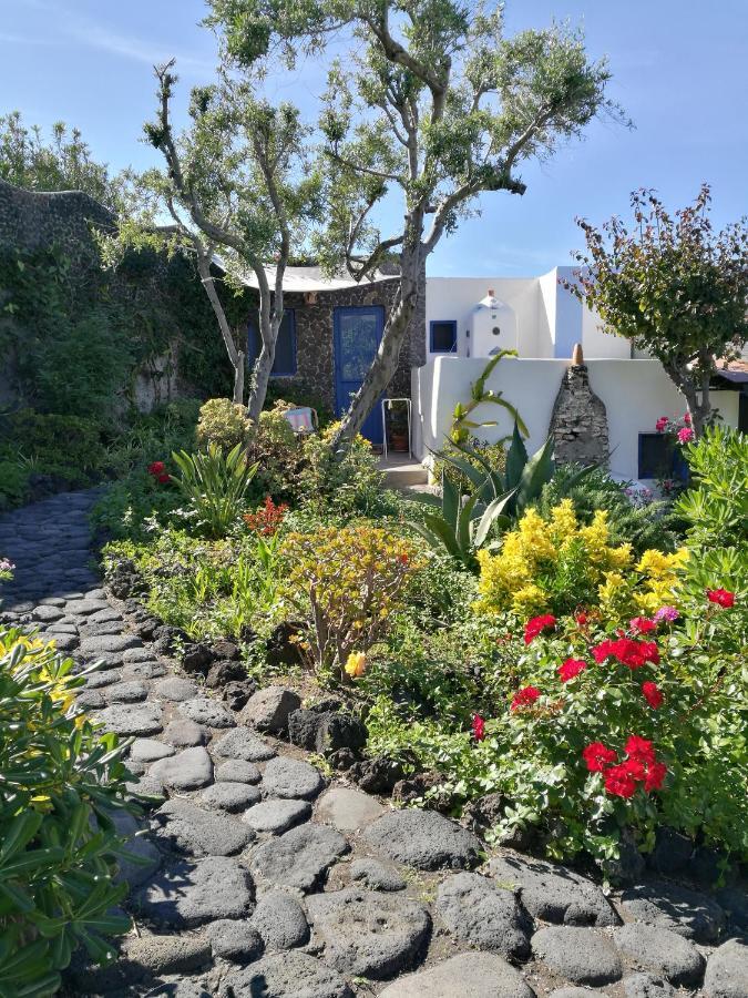 La Rosamarina Hotel Stromboli Exterior foto